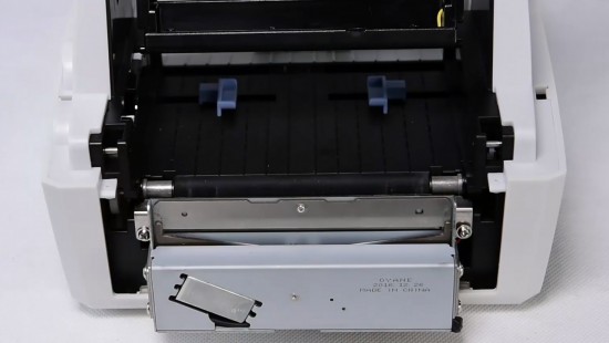 Stampanti di codici a barre con taglierina automatica: taglio efficiente per aumentare la produzione